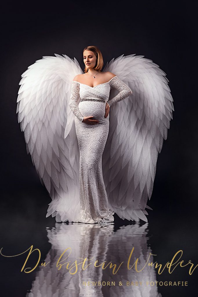 Fine Art Schwangerschaft- Newborn & Baby Fotografie - Schwangerschaft- und Babybauch Foto Shooting im speziellen Foto Atelier - von DubisteinWunder - Was kostet das Babybauch Fotoshooting?